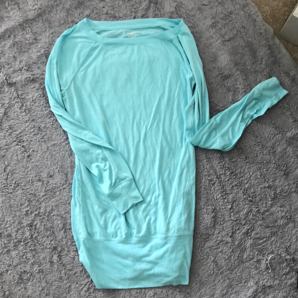 Baby blue Nike Dri-Fit top